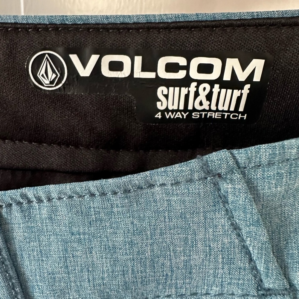 Volcom - Boardshorts - Picture 3 of 4